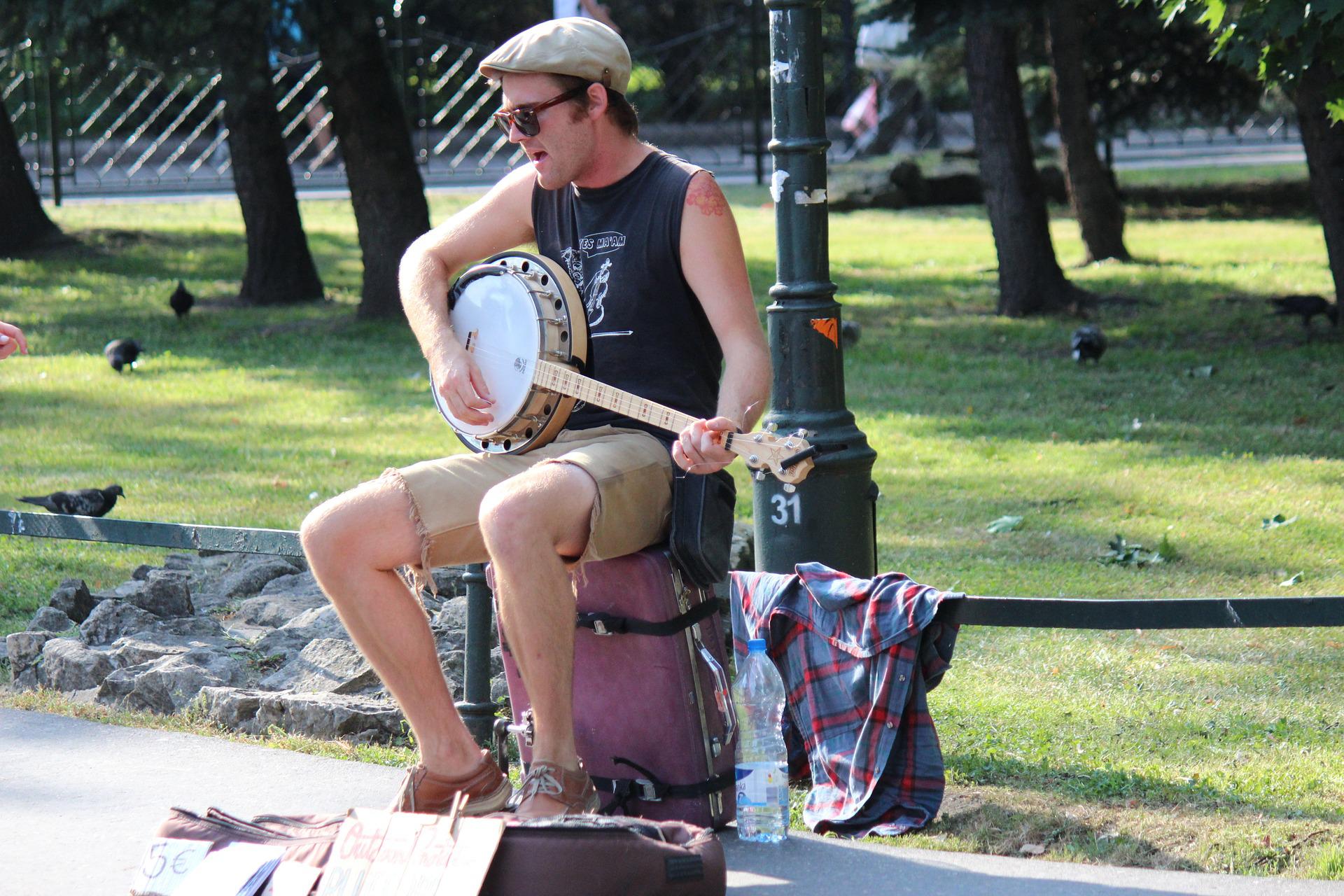 What is Clawhammer Banjo?